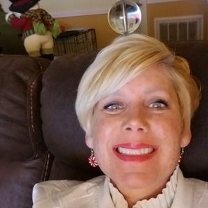 Meet your Posher, Lauri